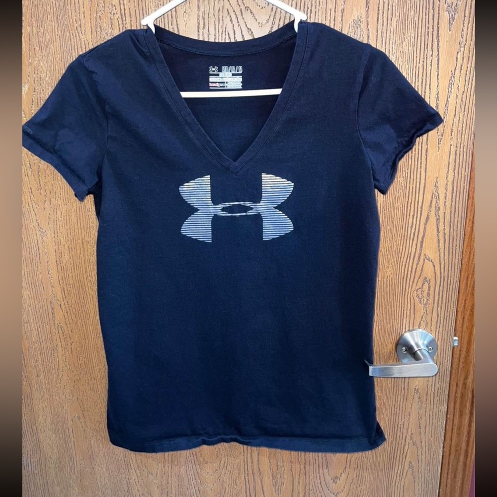 UNDER ARMOUR TSHIRT SIZE M